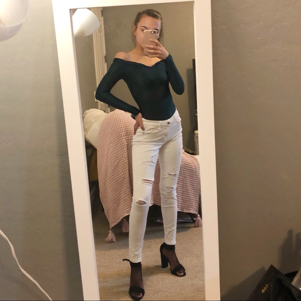 Old Navy White distressed rockstar jeans